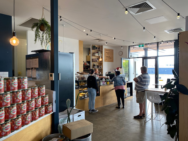 Cockatoo - Armstrong Creek