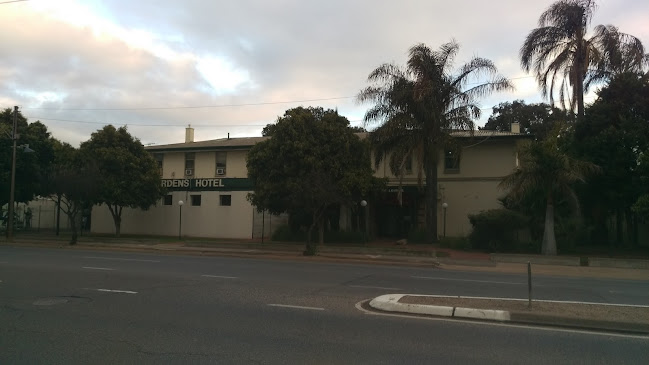 Opinii despre Challa Gardens Hotel în Croydon - Hospitality and gastronomy