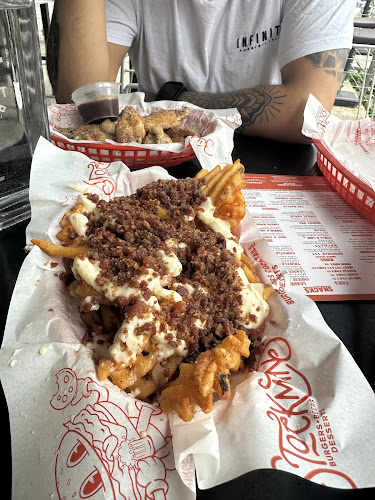 2/23 Howard Ave, Dee Why NSW 2099