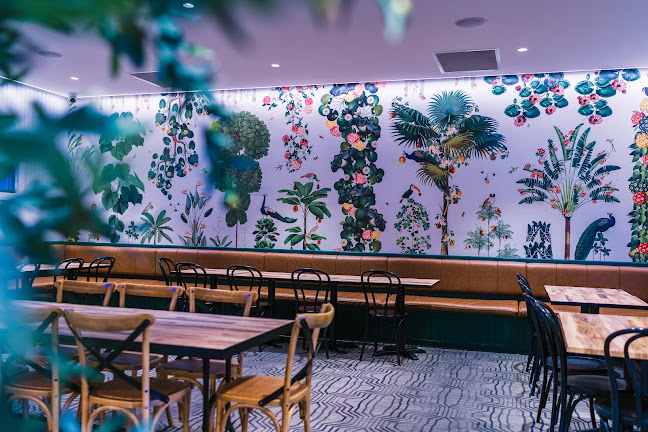 71 Bolger Ave, Mount Austin NSW 2650