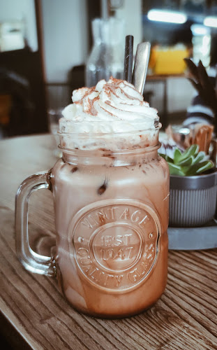 Causeway Cafe - Hospitality and gastronomy