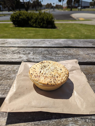 Opinii despre Pig & Pie Bakery în Warrnambool - Hospitality and gastronomy