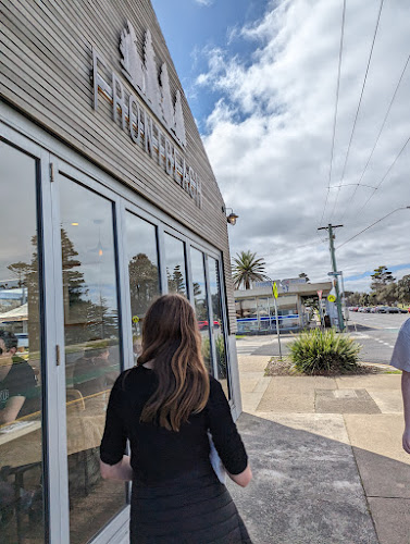 Comentarii opinii despre Frenchy's Icecream