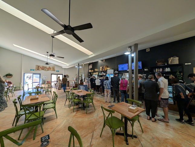 Williams Woolshed - Hospitality and gastronomy