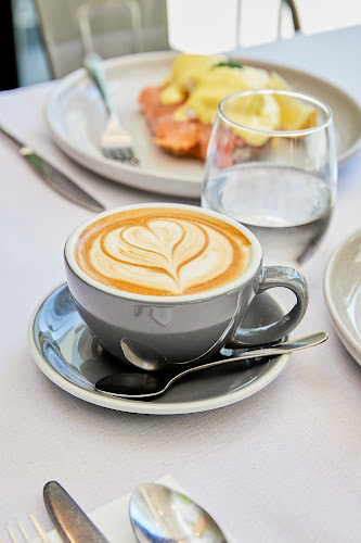 Aquila Brisbane - Brisbane City