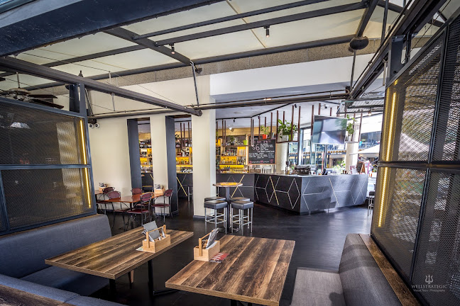 Gramercy Bar And Kitchen - Hospitality and gastronomy