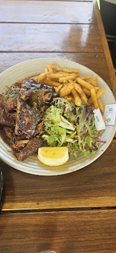 Opinii despre The Salamander Hotel în Salamander Bay - Hospitality and gastronomy