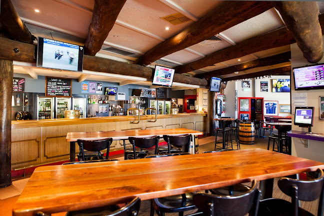 1 Chalgrove Ave, Rockingham WA 6168