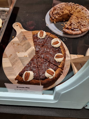 Live a Little Gelato - Hospitality and gastronomy