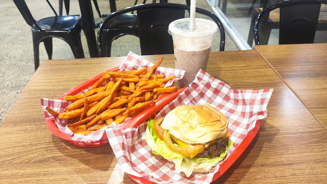 Gracie's at 4 Pines Orange - Orange