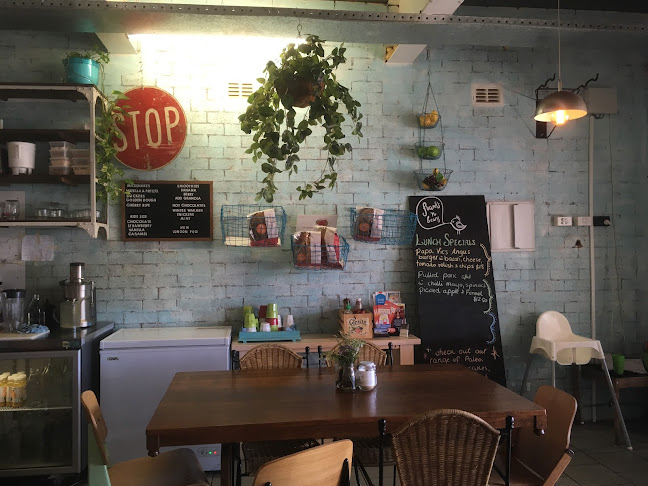 Franks 'n Beans - Hospitality and gastronomy