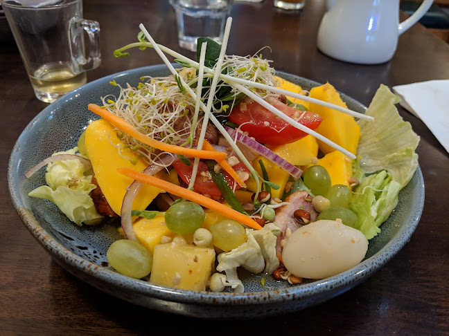 Comentarii opinii despre Mango Colac