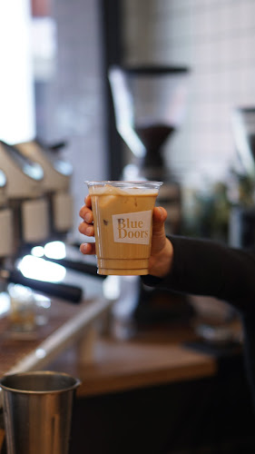 Opinii despre Blue Doors Coffee Melbourne în Melbourne - Hospitality and gastronomy