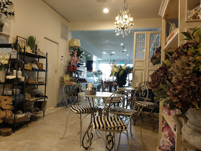 Boulevarde Cafe Larder Gifts and Fragrances - Toronto