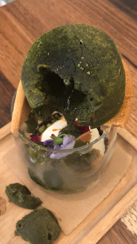 FLOVIE FLORIST CAFE - Hospitality and gastronomy