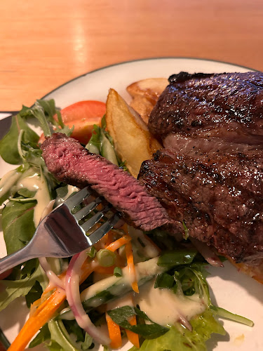 Restaurant at Potters Hotel & Brewery - Nulkaba