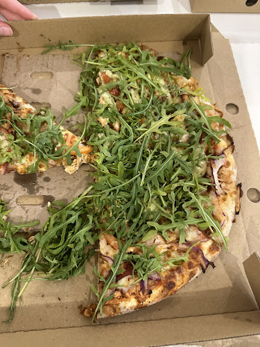 Comentarii opinii despre Crust Pizza Taringa