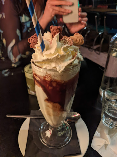 Opinii despre The Moon în Perth - Hospitality and gastronomy