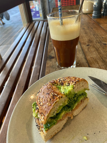 Comentarii opinii despre Little Willy's