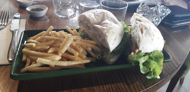 Opinii despre DINGLES ROCKHAMPTON în Rockhampton City - Hospitality and gastronomy