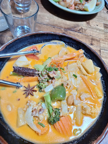 Bunja Thai Restaurant - Hospitality and gastronomy