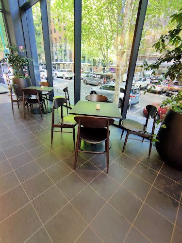 Opinii despre Koffi Bar în Melbourne - Hospitality and gastronomy