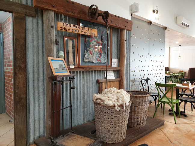 Comentarii opinii despre Williams Woolshed