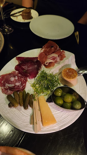 Comentarii opinii despre BLACK Bar & Grill