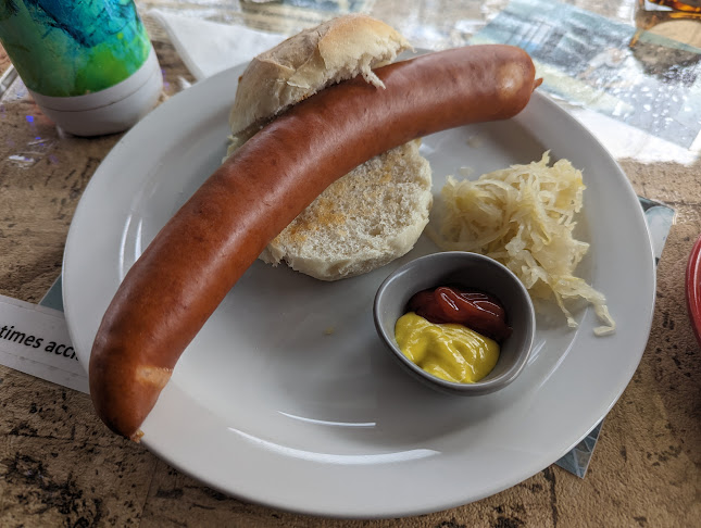 Comentarii opinii despre German Bake and Wurst House