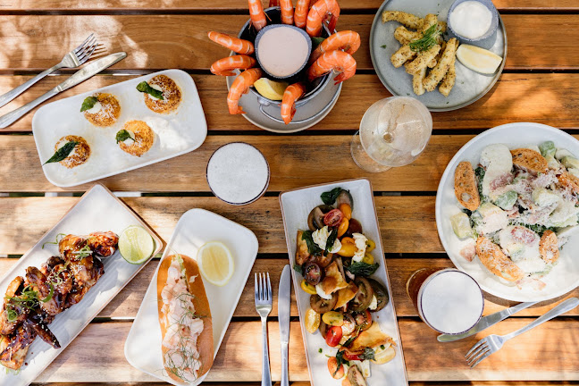 Opinii despre The Club Hotel Gladstone în Gladstone Central - Hospitality and gastronomy