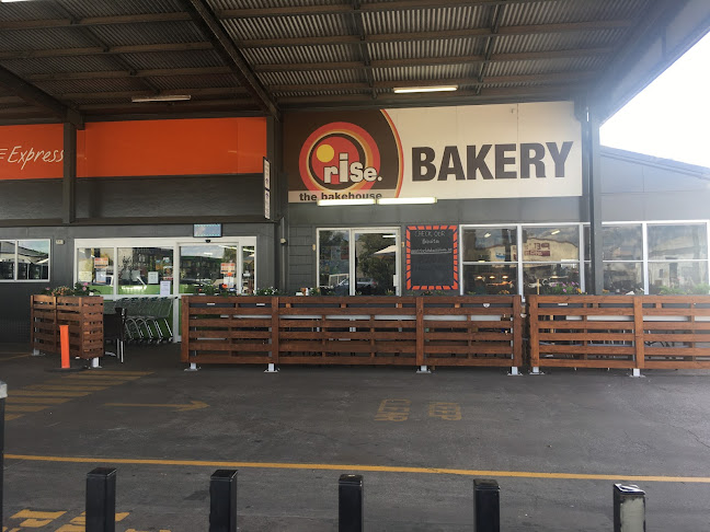 Rise Bakehouse Cafe - Hospitality and gastronomy