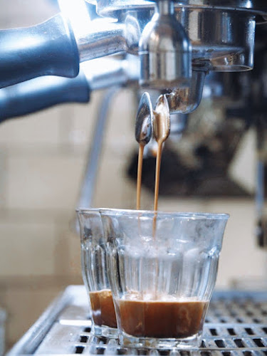 Shop 2/31 Old Bar Rd, Old Bar NSW 2430