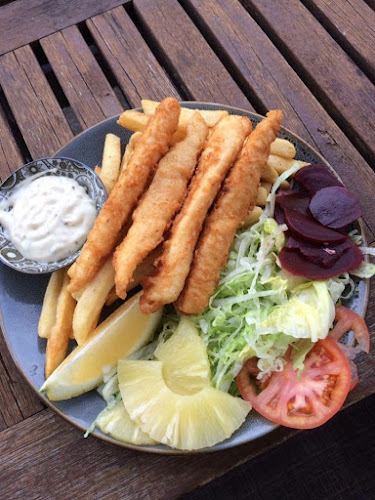 Opinii despre Ling’s Cafe & Store în Ellalong - Hospitality and gastronomy