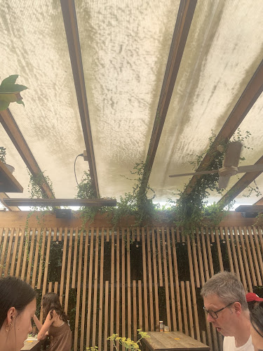 Opinii despre Cornershop Yarraville în Yarraville - Hospitality and gastronomy