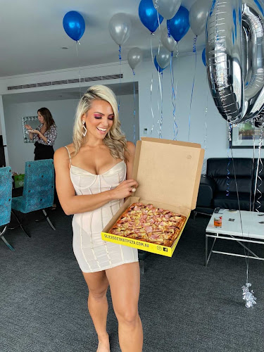 Comentarii opinii despre Sliced Detroit Pizza