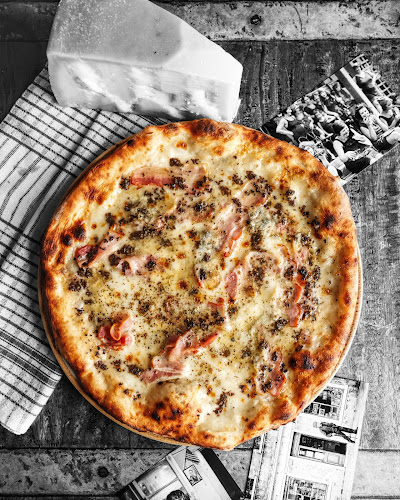 Johnny Gio's Pizza Bondi - Hospitality and gastronomy