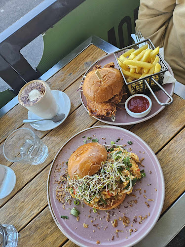 Opinii despre Funkey Monkey Cafe în Lakes Entrance - Hospitality and gastronomy