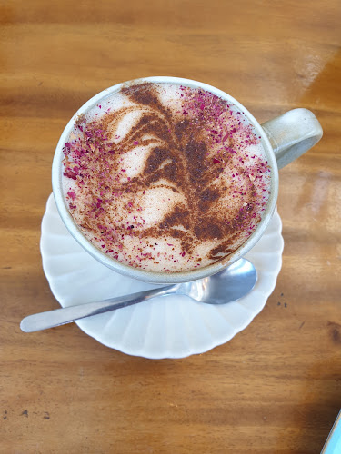 Doko Demo V - Burleigh Waters