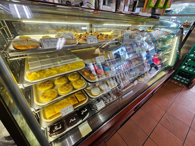 Buddy's Hot Bread - Hospitality and gastronomy