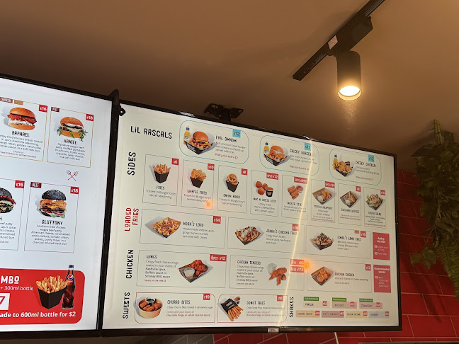 13/15 Lake St, Caroline Springs VIC 3023