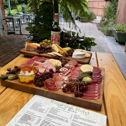 Comentarii opinii despre Royal Oak Hotel