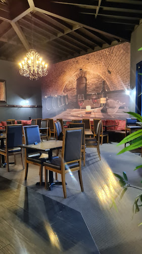 Shop 8/9/180/186 Argyle St, Camden NSW 2570