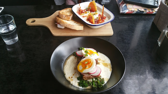 Comentarii opinii despre UR Caffe