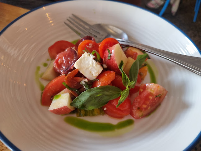 IPSOS Restaurant & Bar - Hospitality and gastronomy