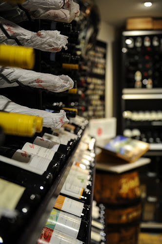 Opinii despre Red Bottle / Australian Wine Centre în Sydney - Hospitality and gastronomy