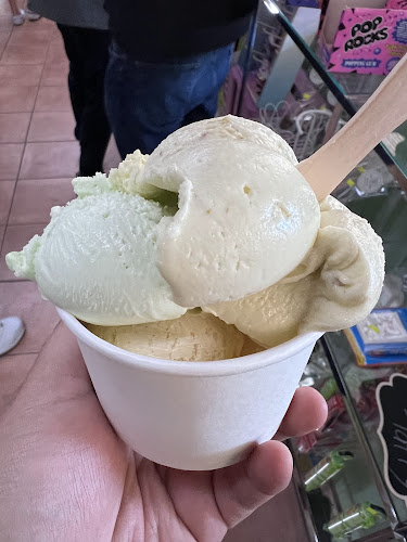 Middleton Ice-Cream and Chocolates - Middleton