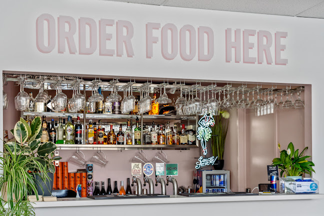 Opinii despre Mr Burger Cafe - Rosny în Rosny Park - Hospitality and gastronomy