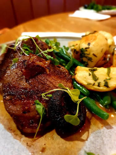 Opinii despre The Grovedale Hotel în Grovedale - Hospitality and gastronomy