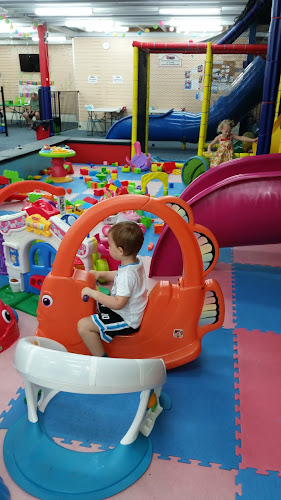 Opinii despre Monkey Business Playground & Cafe în Parramatta Park - Hospitality and gastronomy