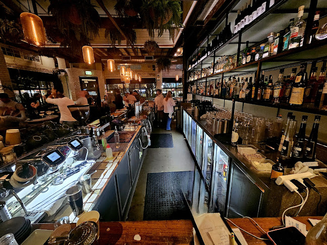 Manuka Arcade, 1/33 Flinders Way, Griffith ACT 2603